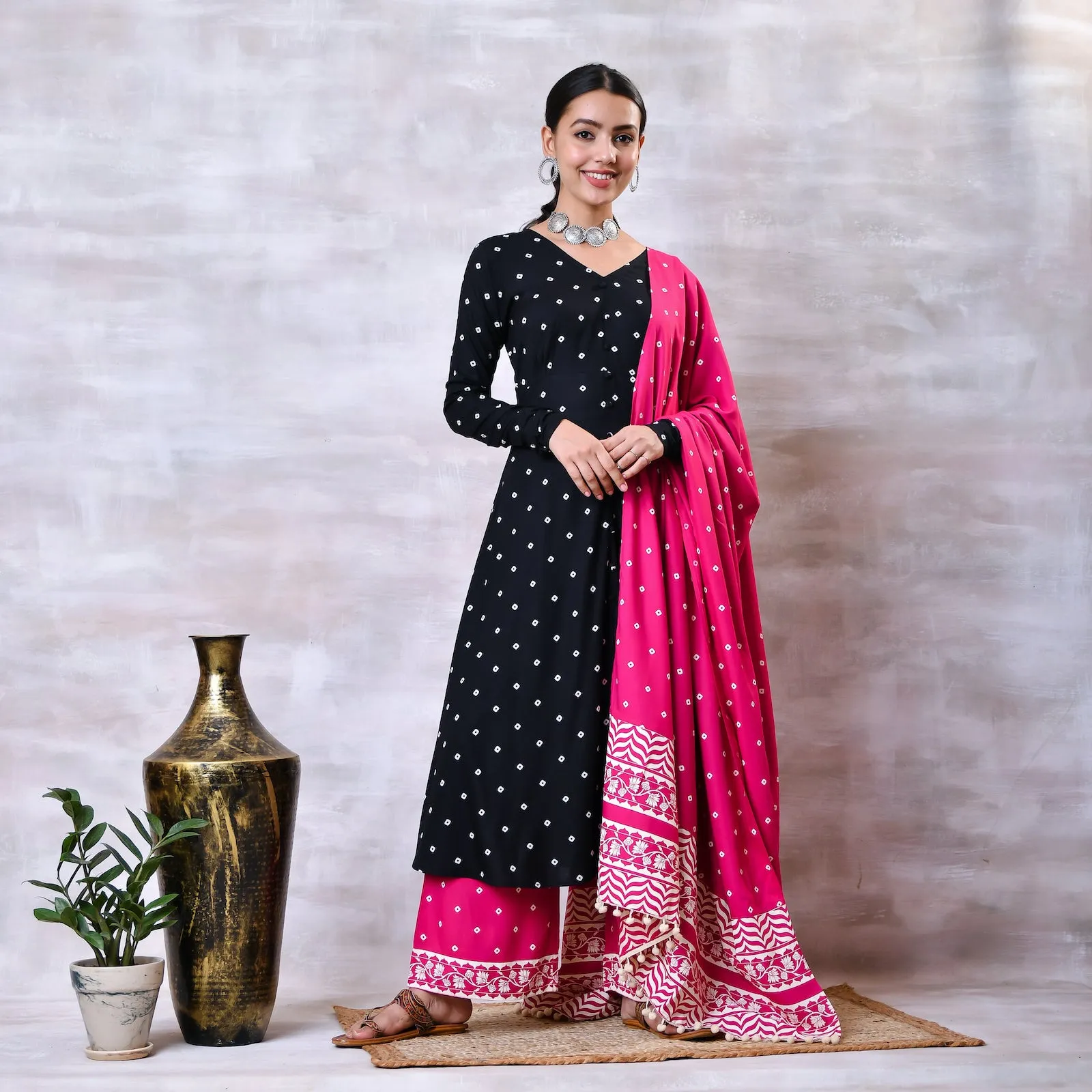 Black & Pink Buttoned Kurta Dupatta Pant Set with Pompoms - SOM