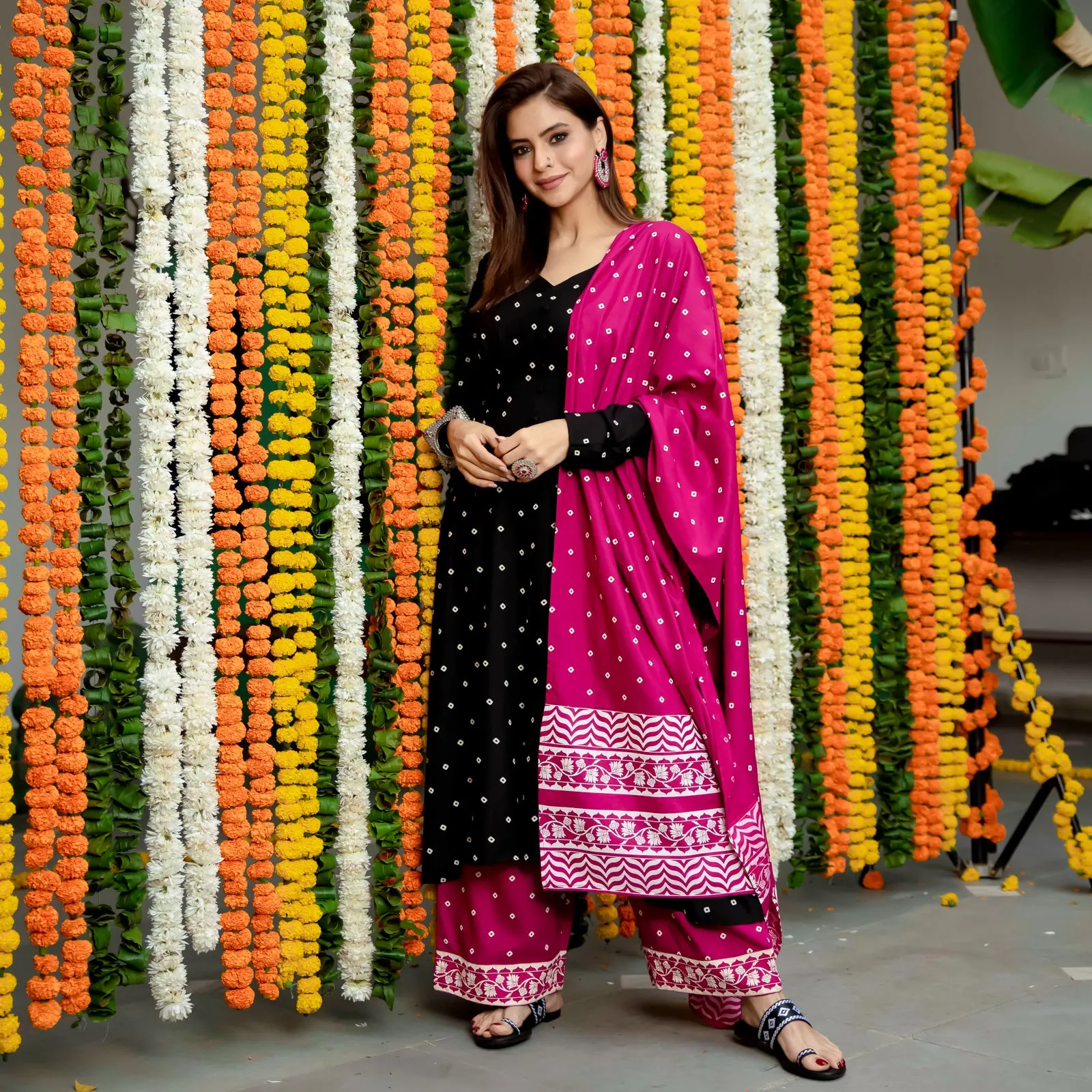 Black & Pink Buttoned Kurta Dupatta Pant Set with Pompoms - SOM