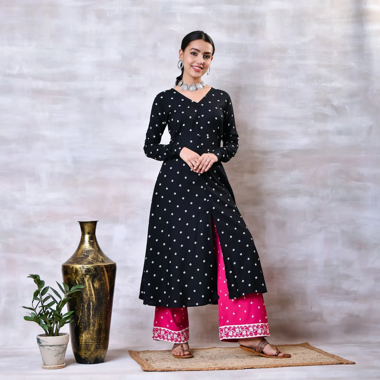 Black & Pink Buttoned Kurta Dupatta Pant Set with Pompoms - SOM
