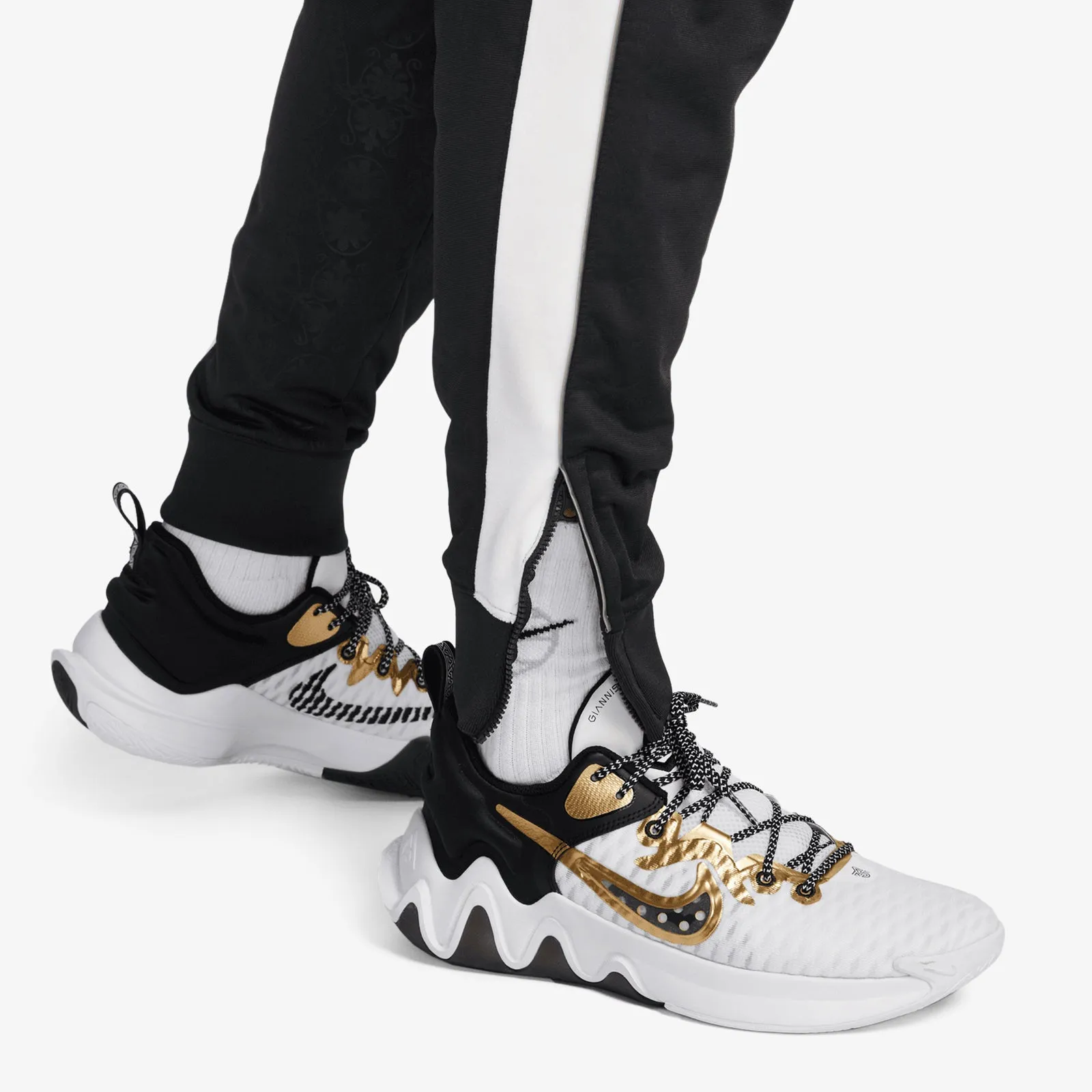 Giannis Lightweight Pants - Black